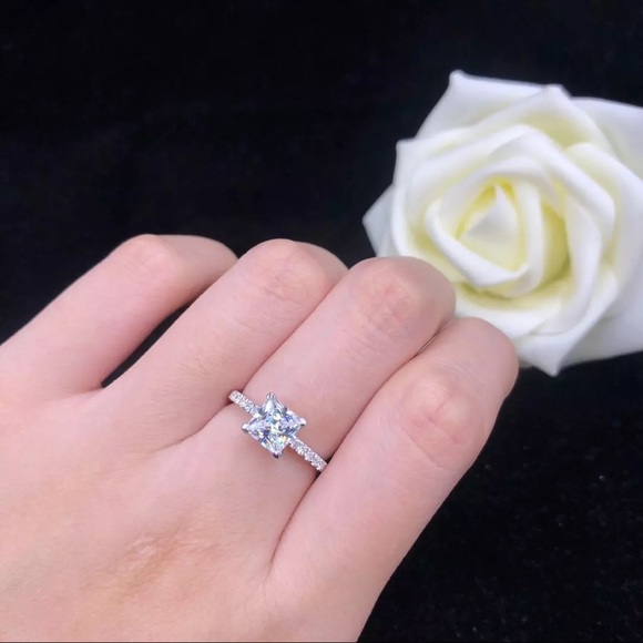 1ct moissanite diamond ring with Certificate - Picture 8 of 14